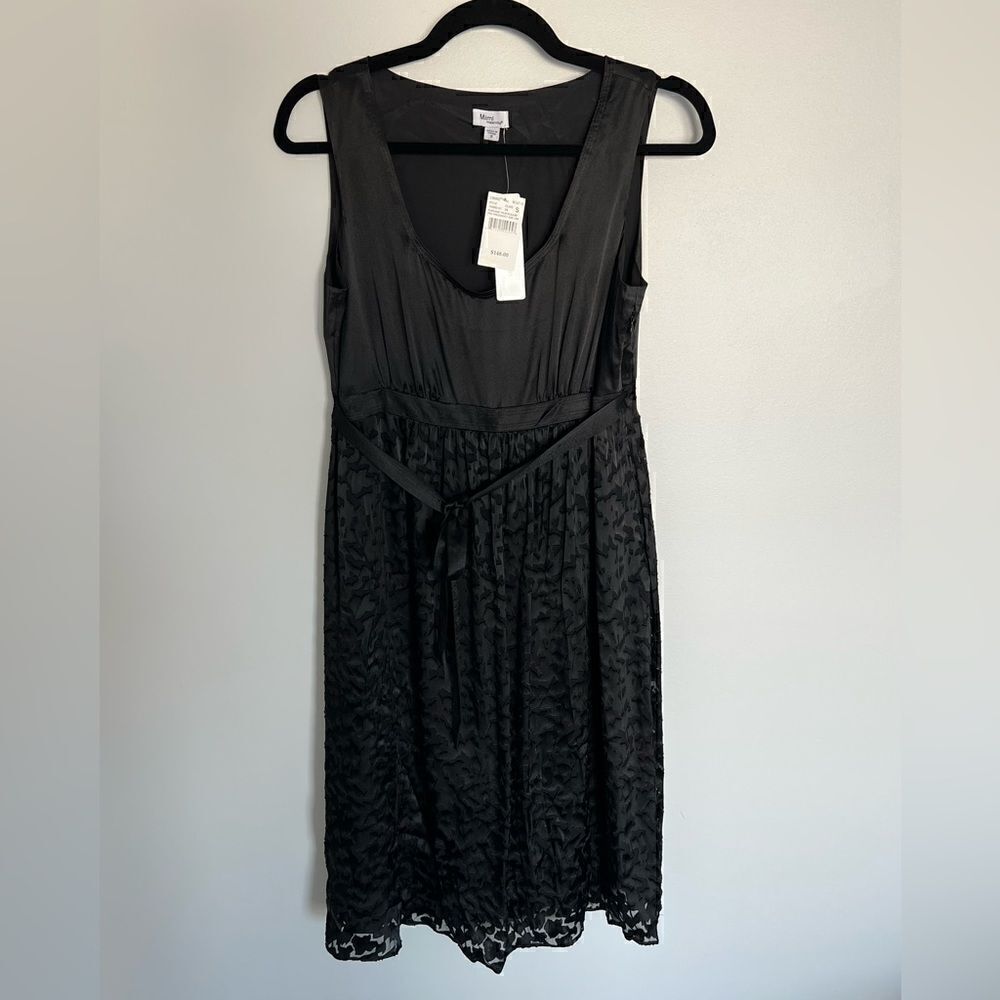 NWT Gorgeous silk Mimi Maternity dress with flocked velour skirt